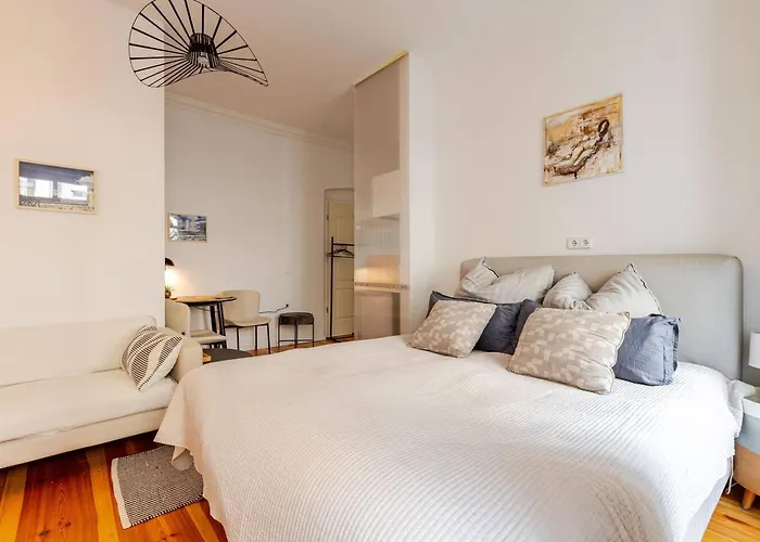 In Einem Ruhigen Garten, In Der Mitte Berlín