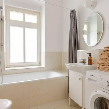 In Einem Ruhigen Garten, In Der Mitte * Berlijn