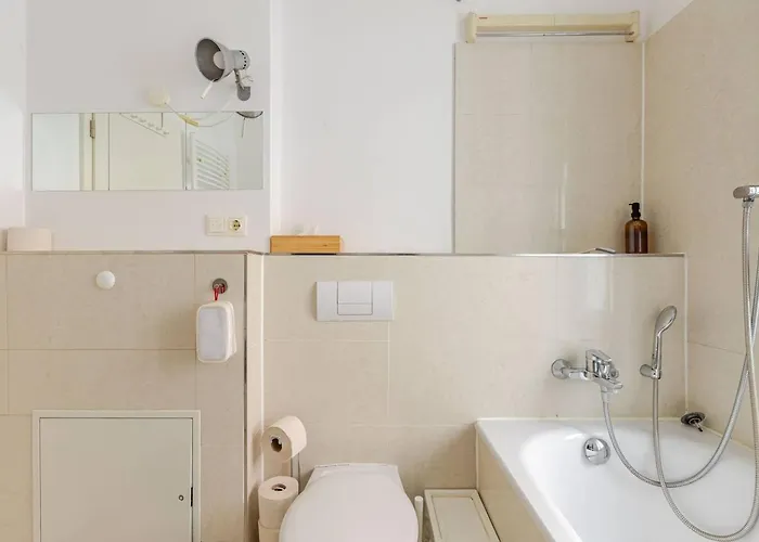 In Einem Ruhigen Garten, In Der Mitte