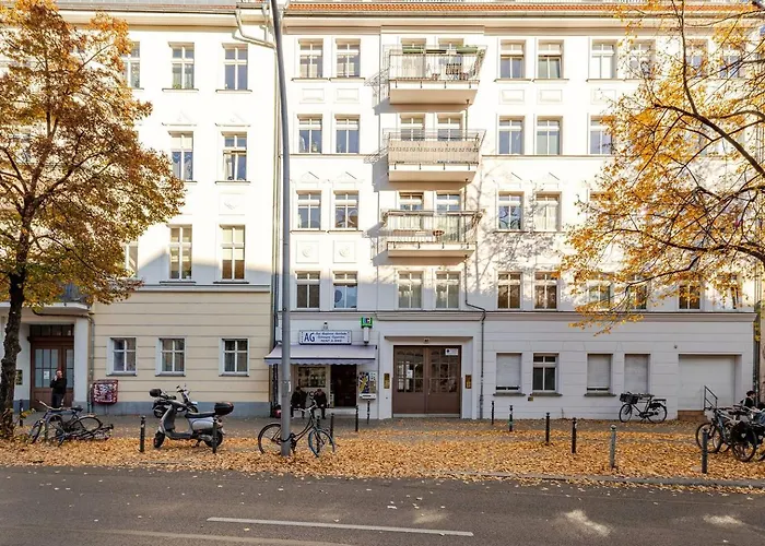 In Einem Ruhigen Garten, In Der Mitte