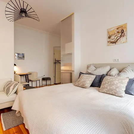 In Einem Ruhigen Garten, In Der Mitte 柏林